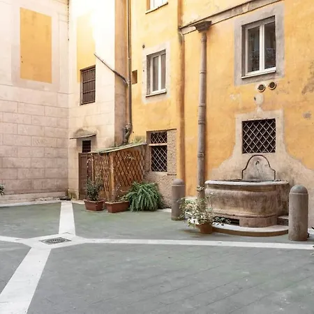 Stunning Center 公寓